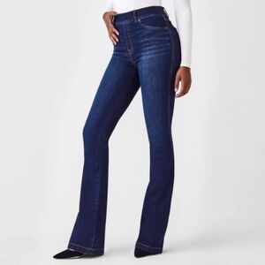 SPANX 20327R Midnight Dark Blue Flare Leg Denim Jeans Size Large